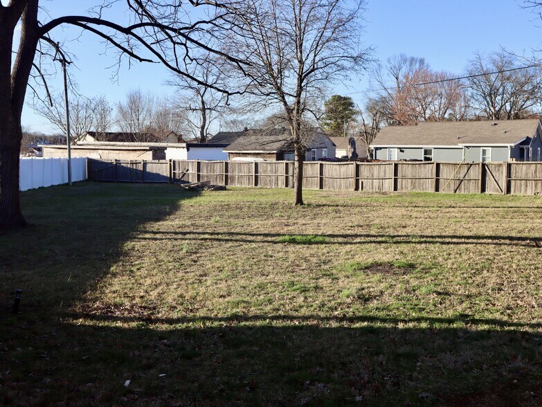 More Photos Of 103 Morgan Ave, Smyrna Office Residential For Sale