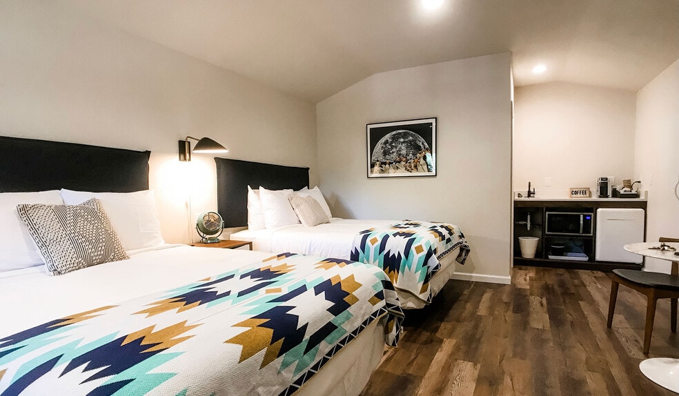 More Photos Of 14818 US-290 E, Stonewall Hotel For Sale