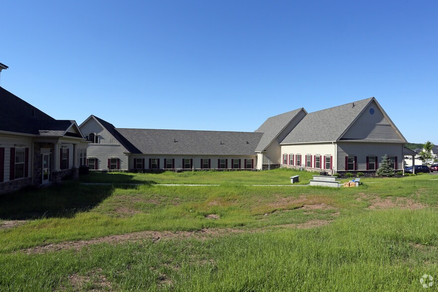 More Photos Of 2325 Heritage Center Dr, Furlong Unknown For Lease