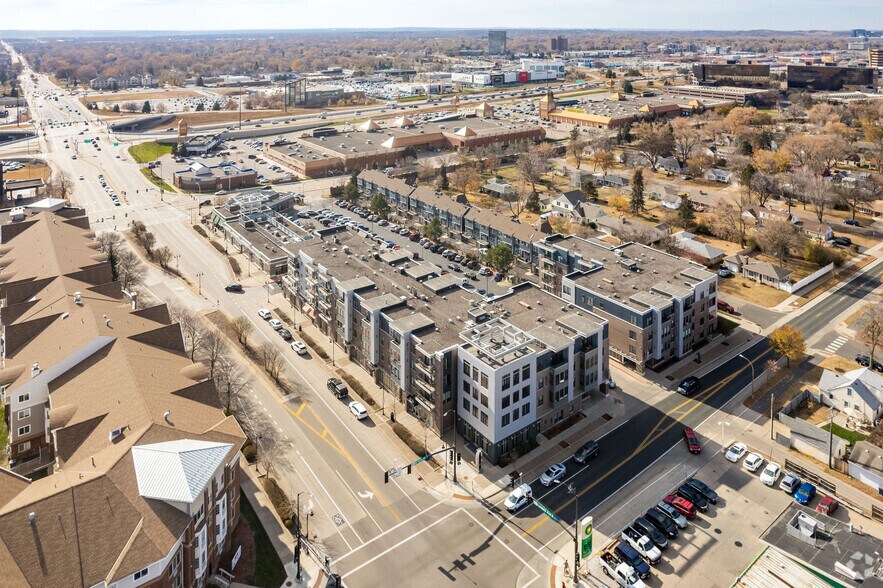 More Photos Of 7600-7620 Lyndale Ave S, Richfield Unknown For Lease
