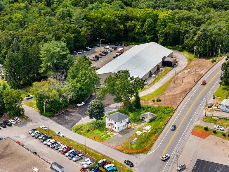 More Photos Of 3 Highland Park Ave, Hudson Specialty For Sale