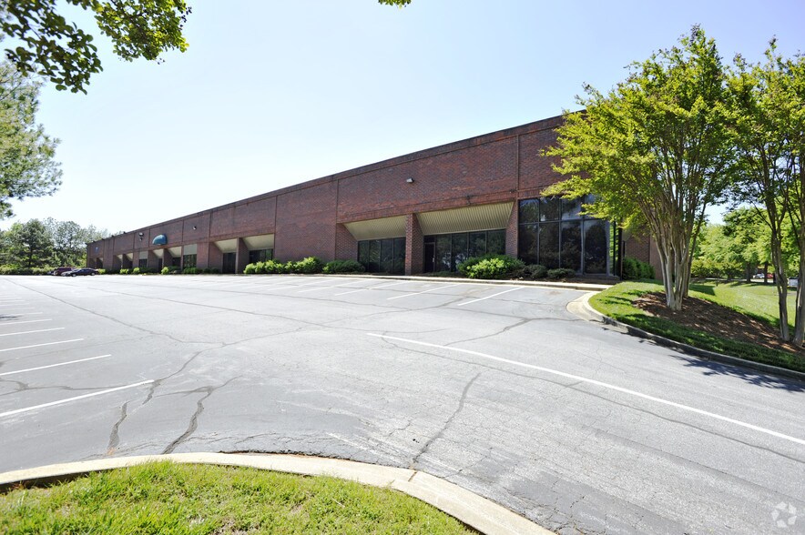 Primary Photo Of 3715 Atlanta Industrial Pky NW, Atlanta Warehouse For Lease