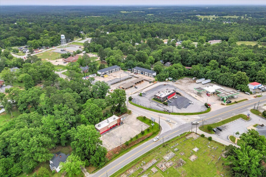 More Photos Of 115 Elm St, Lincolnton Restaurant For Lease