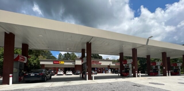 More Photos Of 4116 Lenora Church Rd, Snellville Convenience Store For Lease