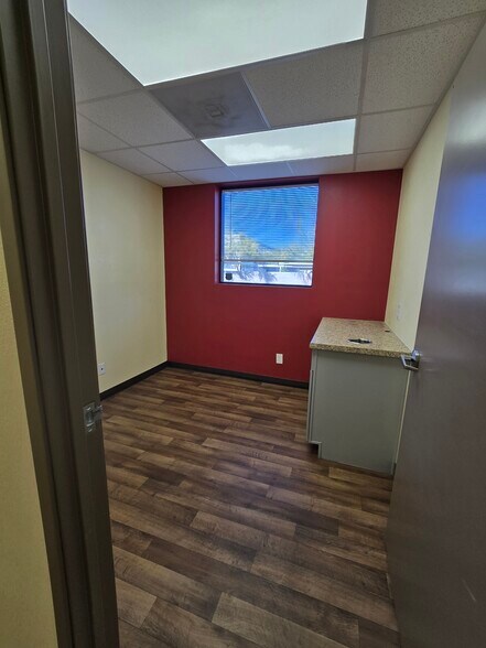 More Photos Of 6344 E Broadway Rd, Mesa Medical For Lease