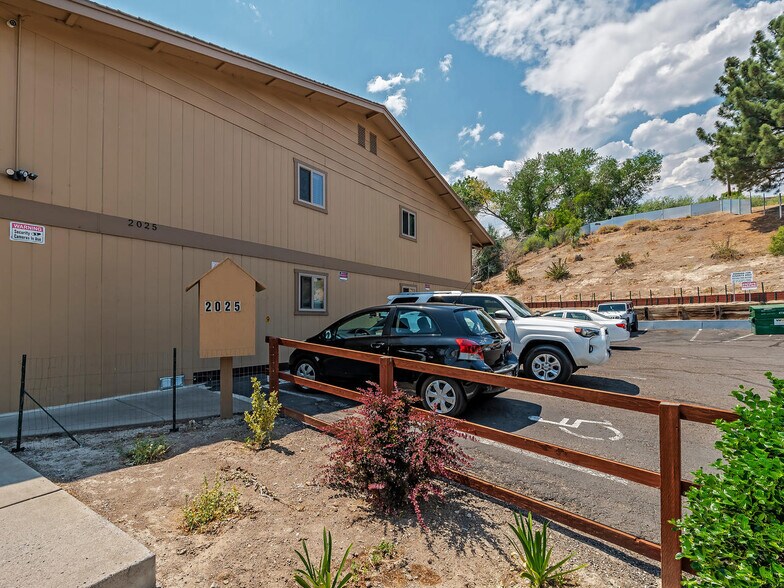 More Photos Of 2025 Wedekind Rd, Reno Apartments For Sale