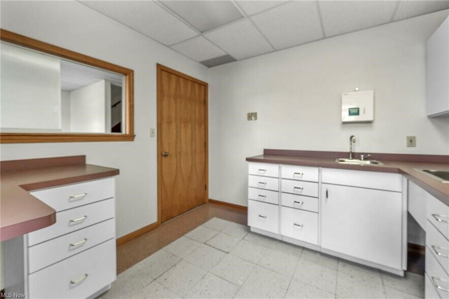 More Photos Of 33398 Walker Rd, Avon Lake Office For Sale