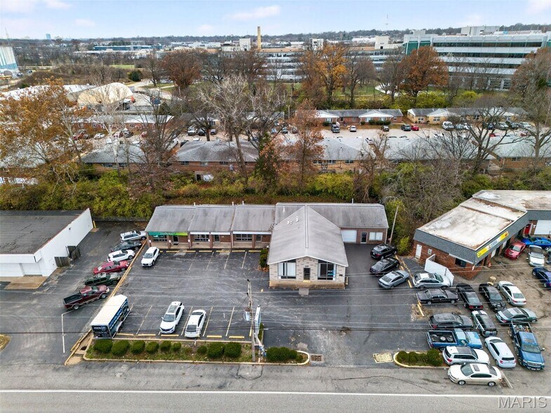 More Photos Of 9554-9560 Page Ave, Overland General Retail For Sale