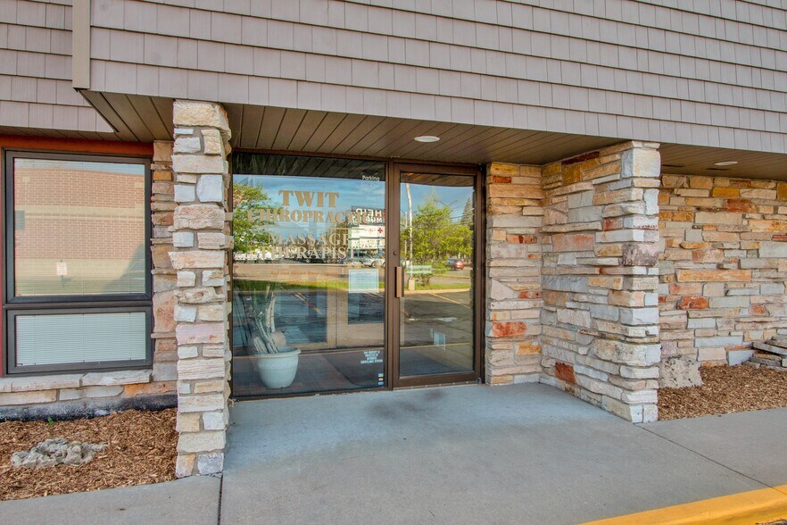 More Photos Of 3125 Main St, Stevens Point Office For Sale