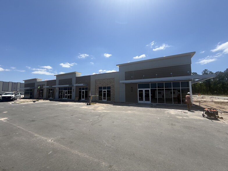 Primary Photo Of 17-92 U.S. Hwy @ Kinney Harmon Road, Davenport Unknown For Lease