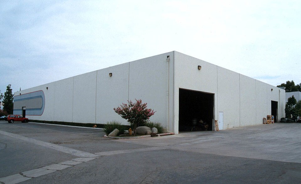 More Photos Of 18042 Cortney Ct, City of Industry Warehouse For Lease