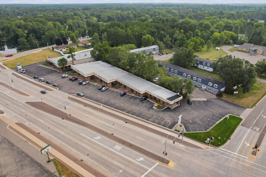 More Photos Of 1840 Post Rd, Plover Storefront Retail Office For Sale