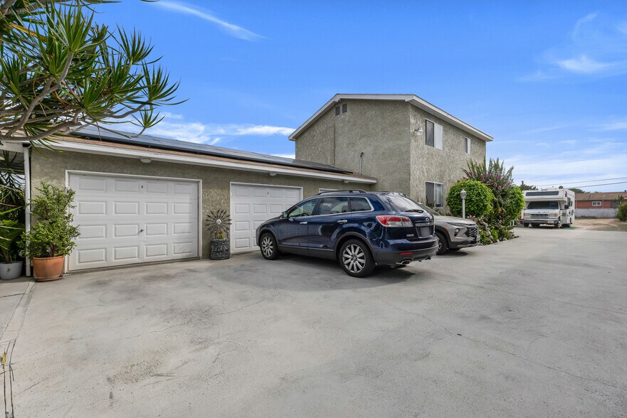 Primary Photo Of 10914 S Osage Ave, Inglewood Multifamily For Sale