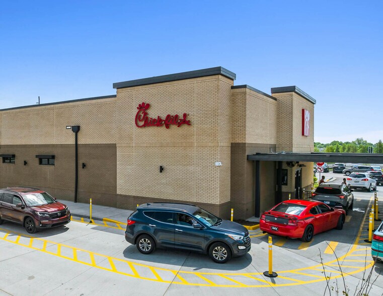 More Photos Of 2490 N Morton St, Franklin Fast Food For Sale