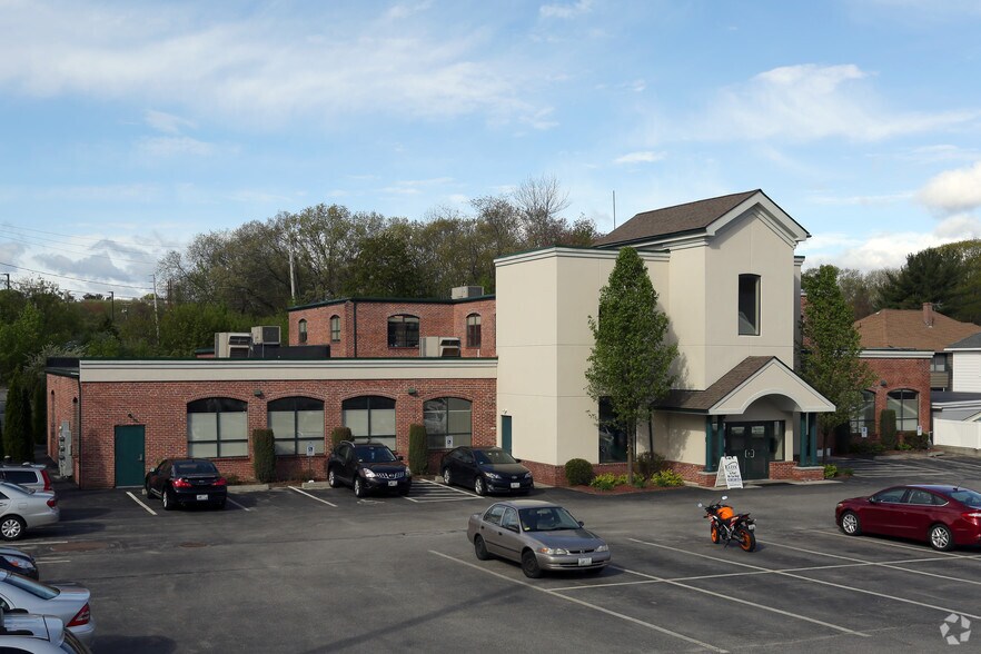 More Photos Of 594 Great Rd, North Smithfield Medical For Lease