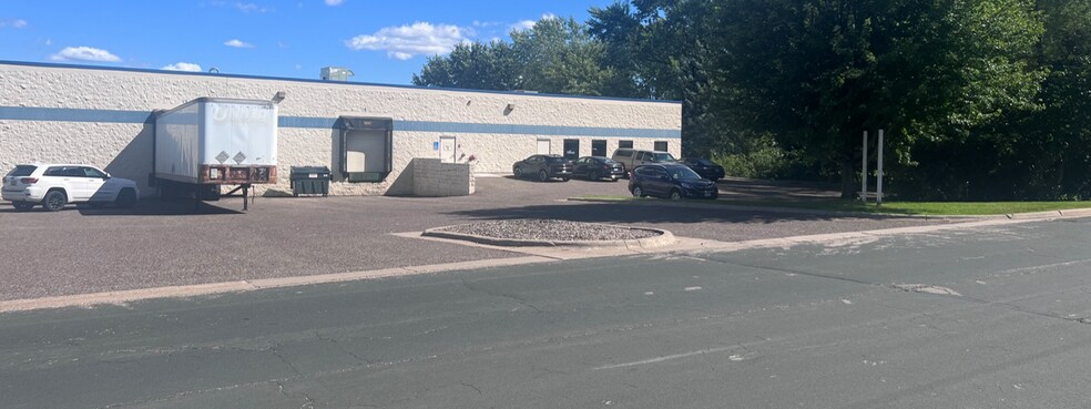 More Photos Of 3650 Kent St, Shoreview Light Manufacturing For Sale