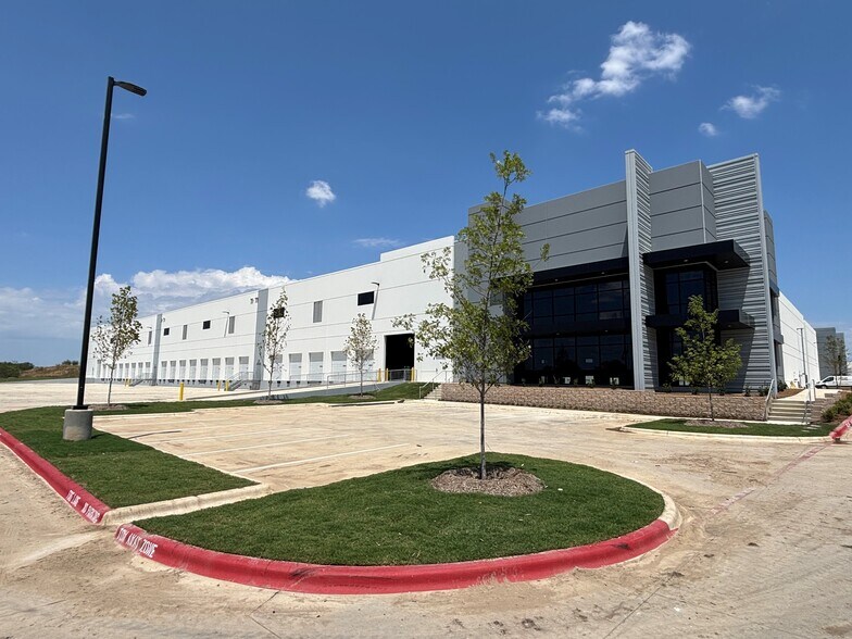 More Photos Of 125 Kiefer Rd, San Antonio Unknown For Lease