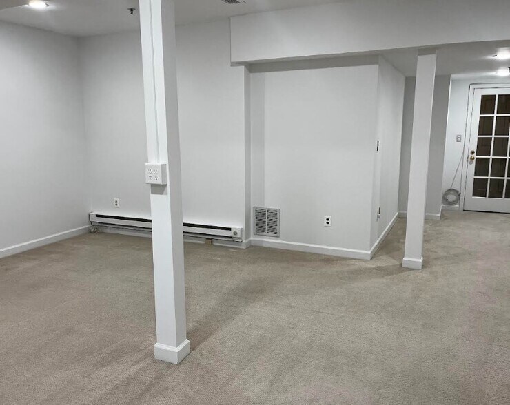 More Photos Of 228 S Washington St, Alexandria Loft Creative Space For Sale