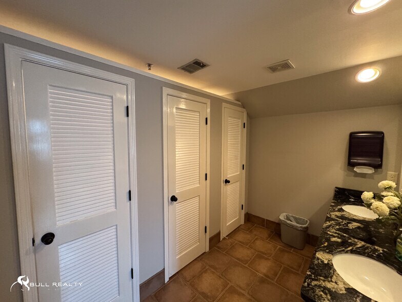 More Photos Of 4651 Olde Towne Pky, Marietta Office Residential For Sale