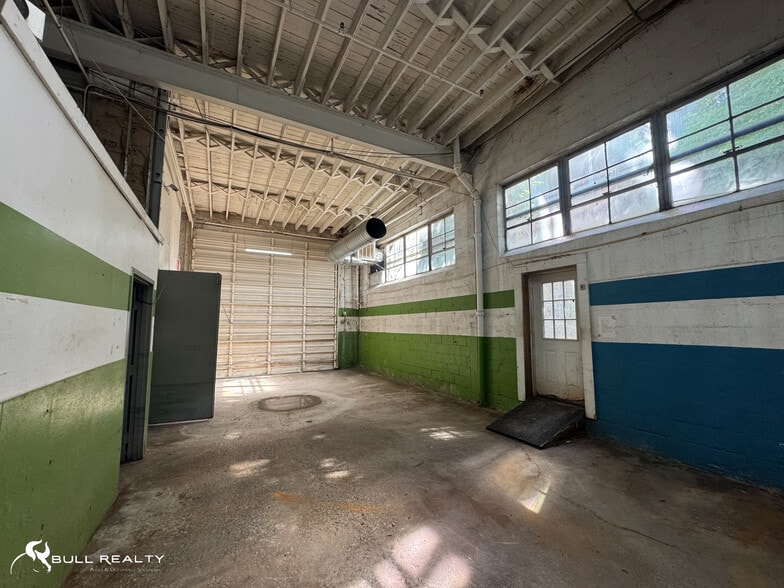 More Photos Of 765 North Ave NE, Atlanta Warehouse For Sale
