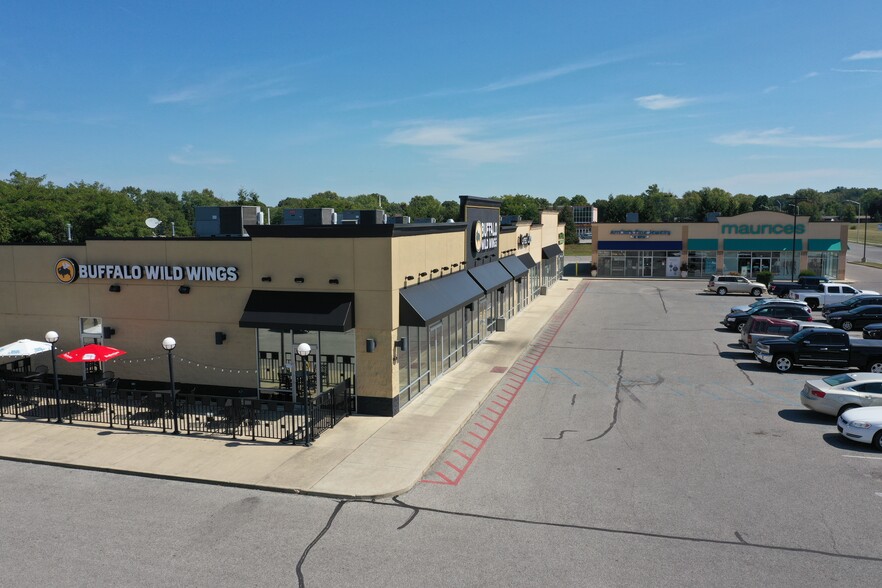 Primary Photo Of 3900 Lexington Rd, Logansport Storefront For Sale