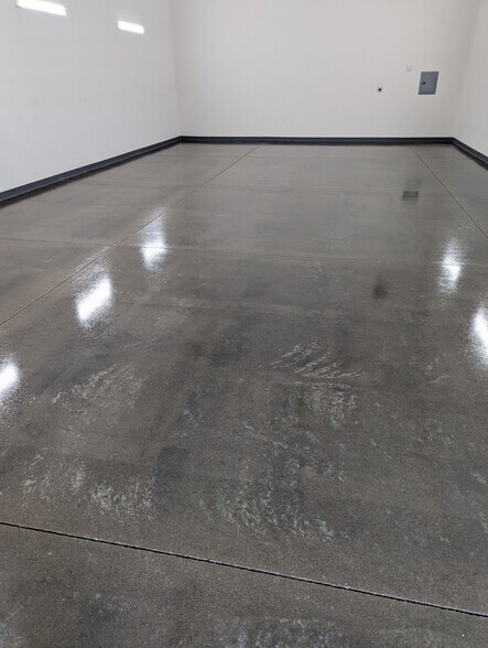 More Photos Of 2140-2162 E Summersweet Dr, Boise Self Storage For Sale