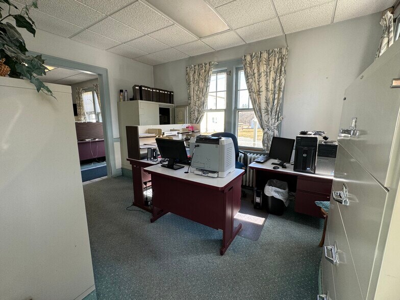 More Photos Of 169 Old Zion Rd, North East Office Residential For Sale