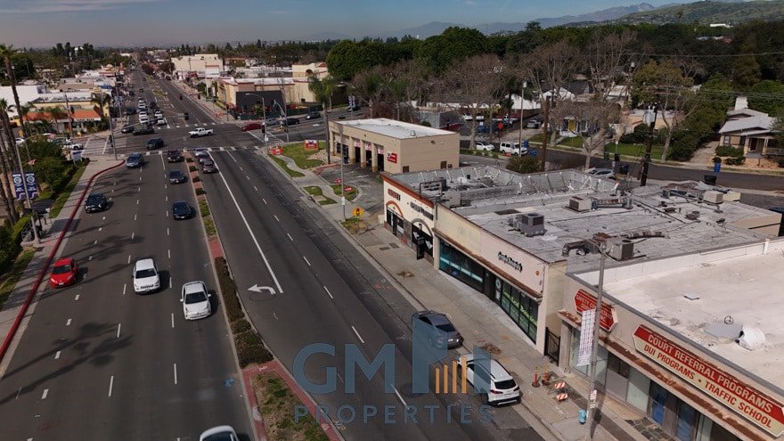 More Photos Of 13425-13427 Whittier Blvd, Whittier Storefront For Sale