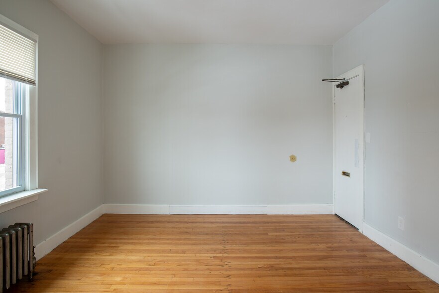 More Photos Of 69 Winter St, Springfield Apartments For Sale