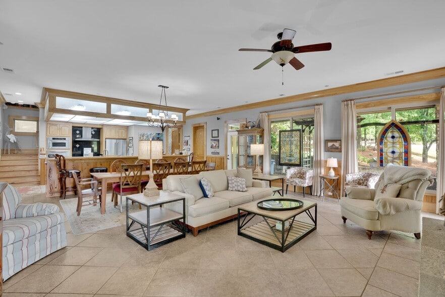 More Photos Of 1530 Buck Hill Rd, Ridgeway Industrial For Sale