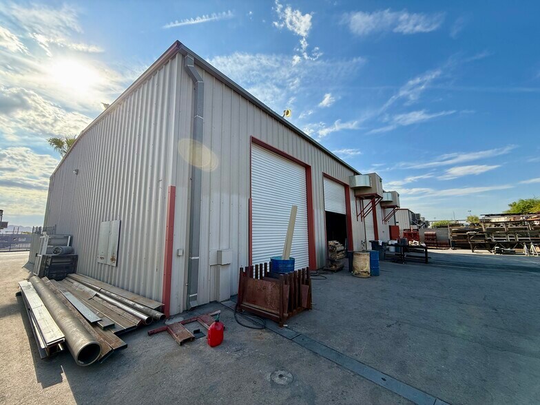 More Photos Of 3845 Rockbottom St, North Las Vegas Light Manufacturing For Lease