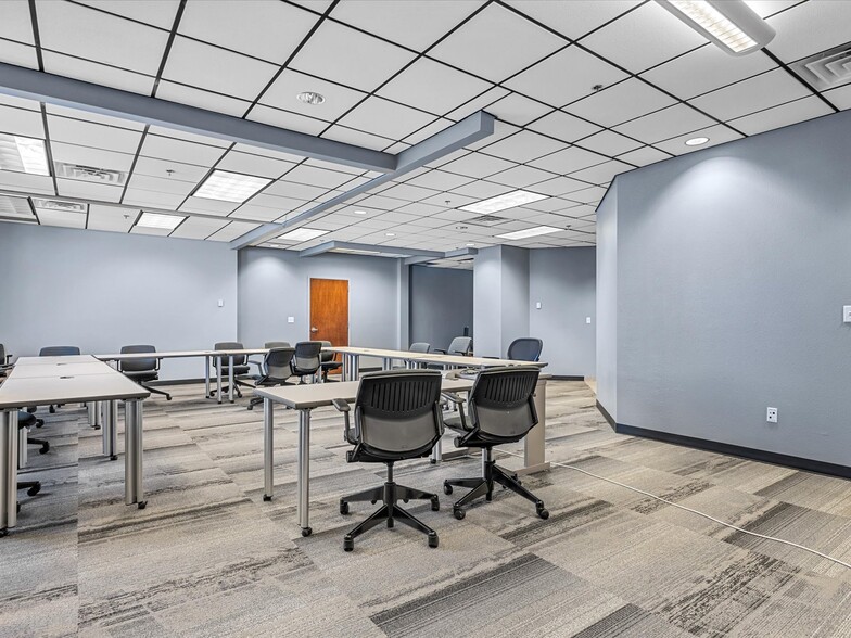 More Photos Of 700 Belford Ave, Grand Junction Loft Creative Space For Sale