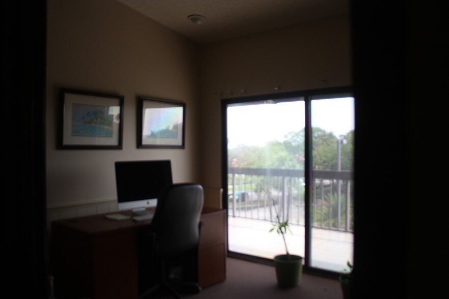 More Photos Of 2210 S Front St, Melbourne Office For Lease