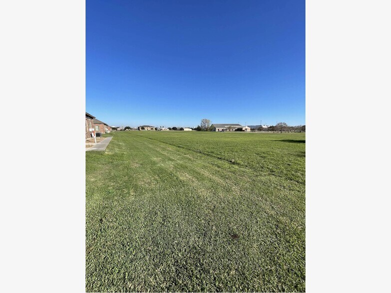 More Photos Of Lake Rd, Lake Jackson Land For Sale