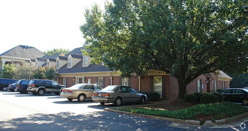 Primary Photo Of 5405 Memorial Dr, Stone Mountain Office For Sale
