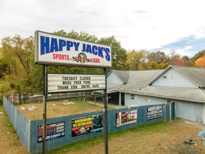 Primary Photo Of 1019 Norwich Rd, Plainfield Restaurant For Sale