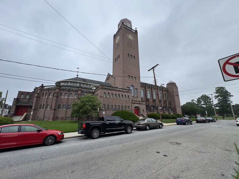 More Photos Of 100 Lafayette St, York Specialty For Sale