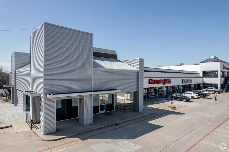 More Photos Of 5400 E Mockingbird Ln, Dallas Unknown For Lease