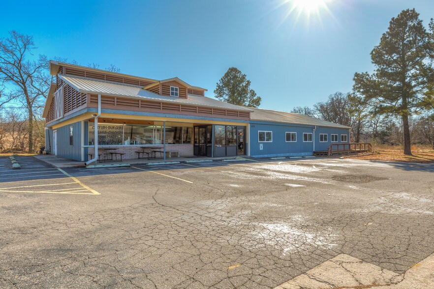 More Photos Of 29301 Hwy 82 Hwy, Park Hill Restaurant For Sale