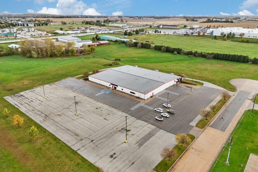 More Photos Of 1919 SW 8th St SW, Waverly Manufacturing For Sale