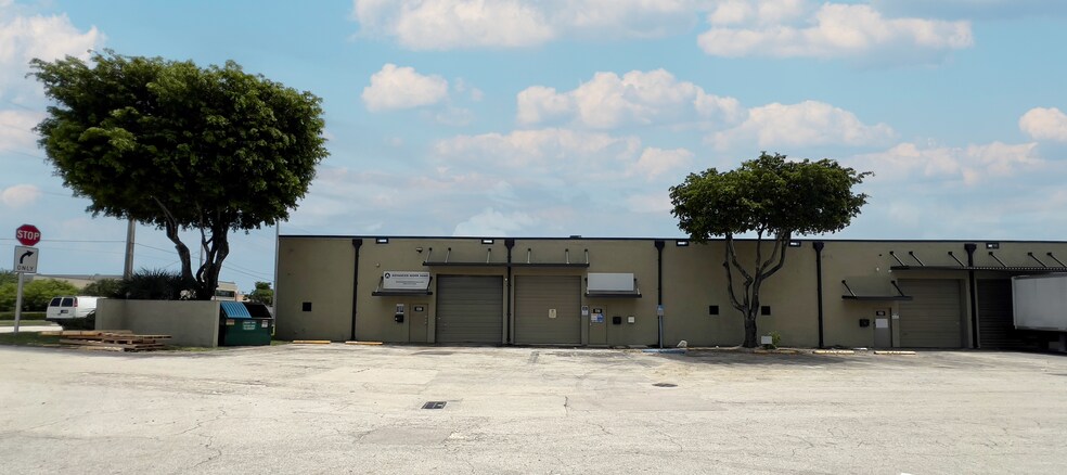 More Photos Of 7212-7298 NW 25th St, Miami Unknown For Lease