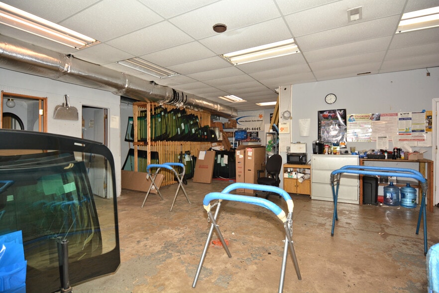 More Photos Of 470 Route 22 West, White House Station Auto Repair For Sale