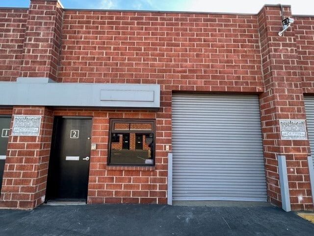 More Photos Of 7411 Laurel Canyon Blvd, North Hollywood Warehouse For Lease