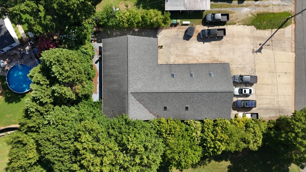 More Photos Of 138 Massey St, Fort Mill Light Manufacturing For Lease