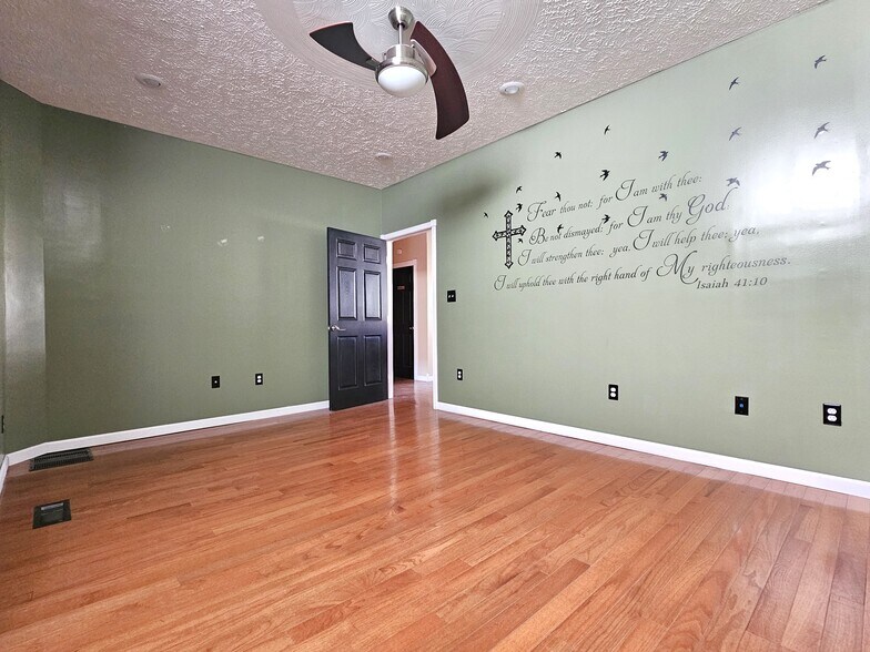 More Photos Of 219 Jefferson St, Fairmont Office Residential For Sale