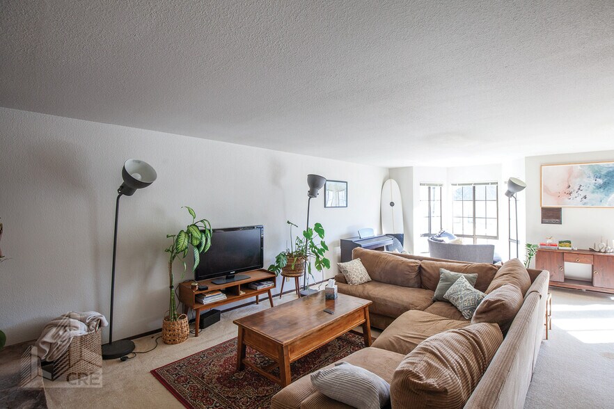 More Photos Of 1259 20th Ave, San Francisco Apartments For Sale
