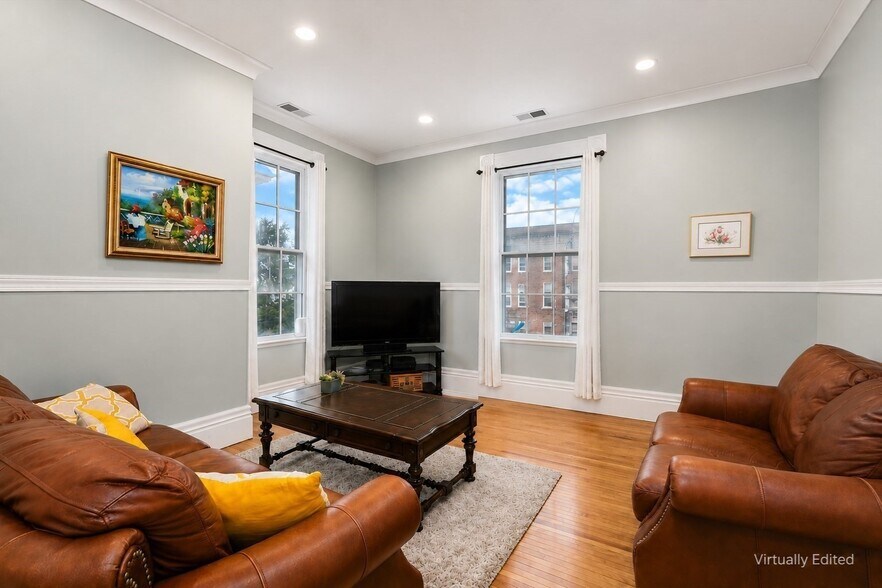 More Photos Of 98 Main St, Peabody General Retail For Sale