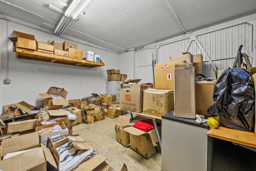 More Photos Of 13663 Prairie Ave, Hawthorne Office For Sale