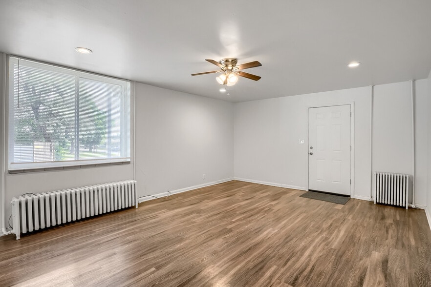More Photos Of 493-495 Fulton St, Aurora Apartments For Sale