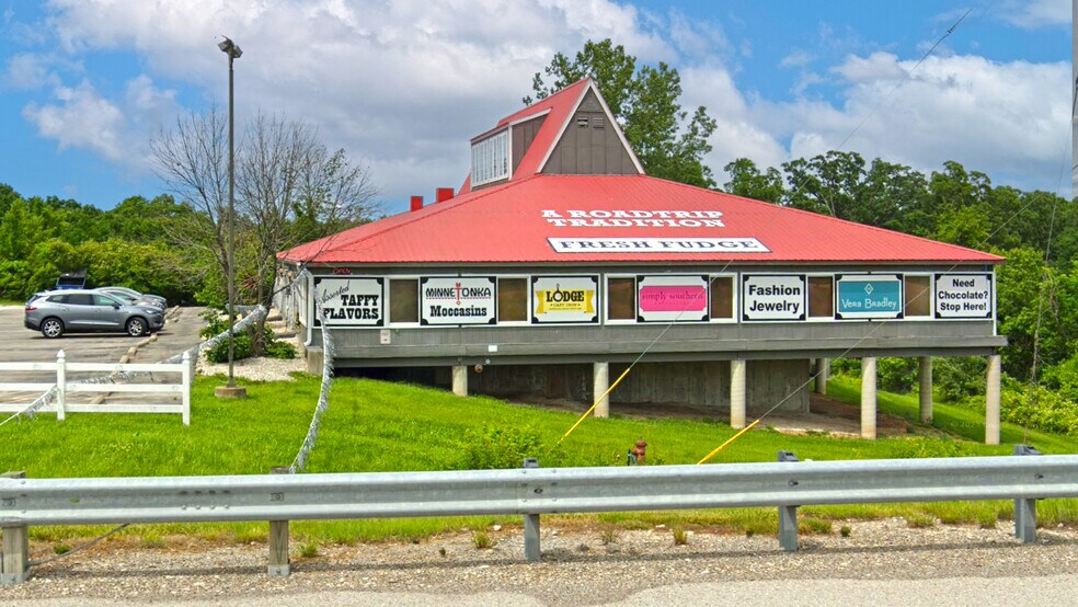 More Photos Of 3375 Highway 100, Villa Ridge Restaurant For Lease